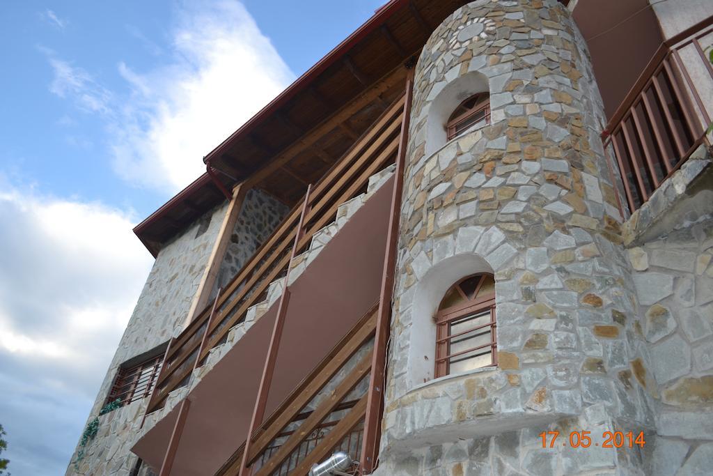 Mouson Melathron Hotel Elafina Ngoại thất bức ảnh