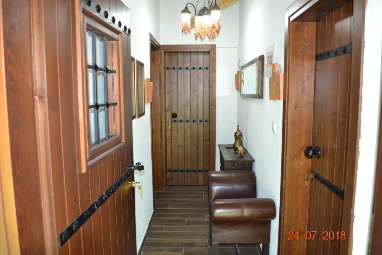 Mouson Melathron Hotel Elafina Ngoại thất bức ảnh